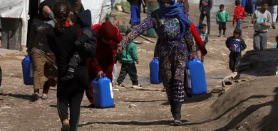 الهاربون من الحرب في سوريا يعودون إليها بعد انهيار لبنان