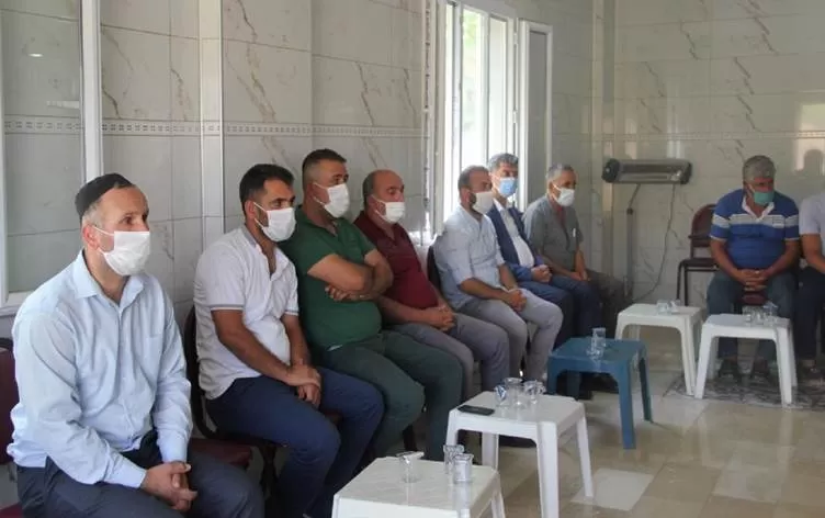 Li Sêrtê du malbatên dijmin li hev anîn