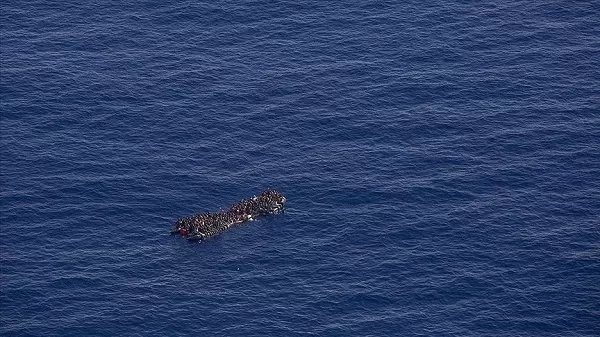 boat carrying 45 Syrian refugees sank