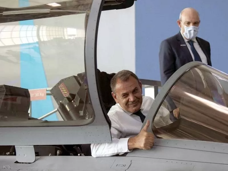 هل يقلب تسلّم اليونان طائرات 