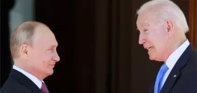 بايدن يتهم بوتين بانتهاك سيادة بلاده ونشر معلومات مضللة