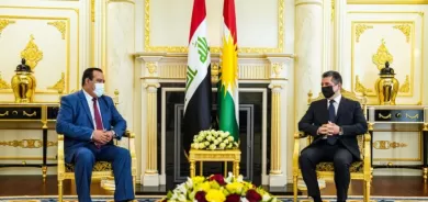 Serokwezîr li gel rayedarên partiyeke Îraqî civiya