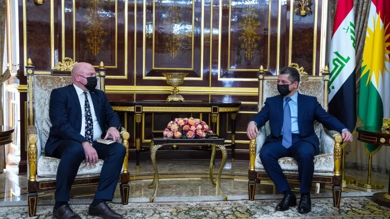 Serokwzîr li gel balyozê Fenland civiya