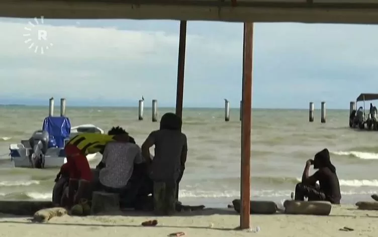 NY daxwaz dike vaksîn bo koçberan bê dabînkirin