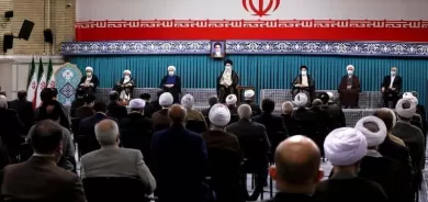 إيران بين رئيسين.. خامئي يطالب الأول ويسرب فيديو عن الثاني