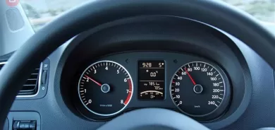 السيارات المستعملة التي قطعت كيلومترات قليلة هل تستحق شراءها؟ خبراء يجيبون