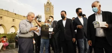 حملة توعية من «كورونا» وتوزيع كمامات في أربيل