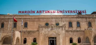 Zanîngeha Artukluyê ji bo mastera Kurdî xwendekaran werdigre