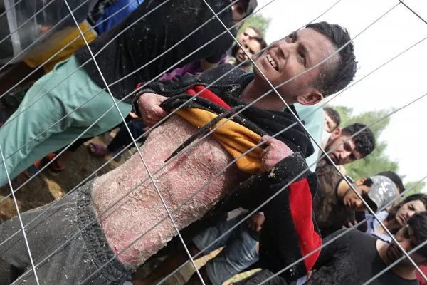 Iraq flies 280 'stranded' migrants back from Belarus