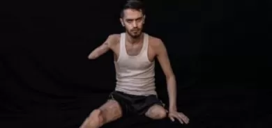 Wêneyeke pêşmerge xelat wergirt