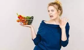 هل سمعت عن فوبيا الطعام؟.. دراسة تكشف معلومات مذهلة