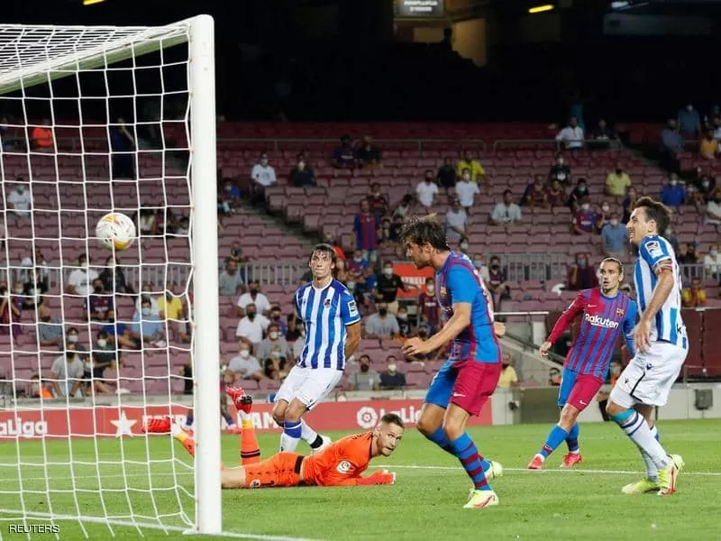 في أول مباراة بعد رحيل ميسي.. برشلونة يسحق سوسيداد برباعية