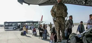 Pentagon: 5 ta 10 hezar Amerîkî li Kabulê asê mane