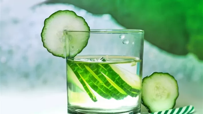 هذه الفوائد الصحية ستجعلكم تشربون ماء الخيار