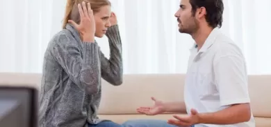 للزوج.. كيف تتعامل مع عناد وعصبية زوجتك؟