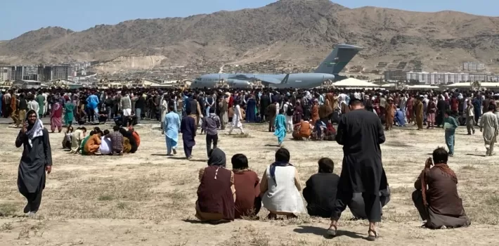 Talîbanê ji hemwelatiyan xwest ji balefirgeha Kabulê derkevin