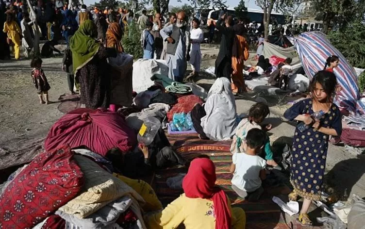 Li Efxanistanê bi hezarên koçberan berê xwe dane Kabulê