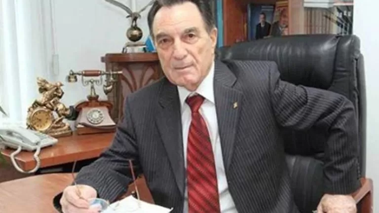 Zanayê Kurd Prof Nadir Nadirov koça dawî kir
