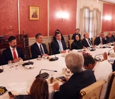 سەرۆکی حکومەتی هەرێمی کوردستان ، کێشەکانی نێوان هەرێم و حکومەتی فیدراڵی، لە گەڵ سەرۆکی فەڕەنسا تاووتوێ دەکات