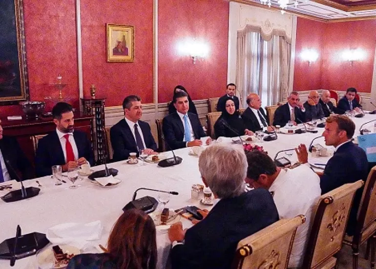 Prime Minister Barzani discusses issues between the region and the federal government with the President of France