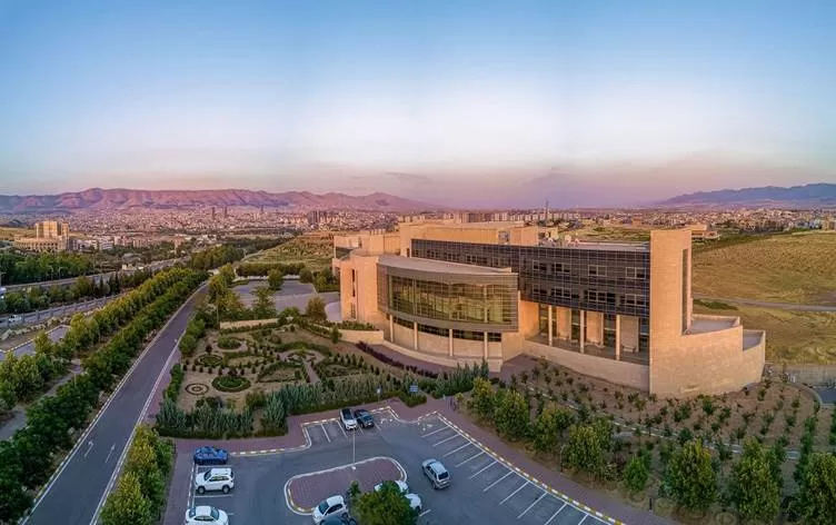 26 xwendekar û profesor ji Kabulê gihîştin Silêmaniyê