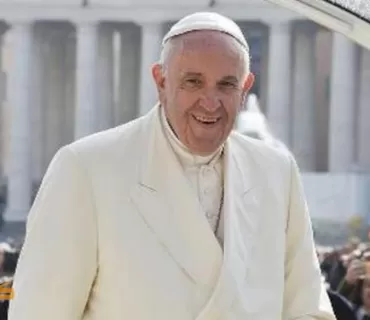 پاپا فرانسیس: تەندروستیم  زۆر باشەو دەستیش لە پۆستەکەم ناکێشمەوە