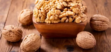 هذا ما يحدث لجسمك عند تناول نصف كوب من الجوز يومياً!