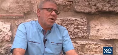 Nivîskarekî Kurd ê li Stenbolê di proseya pandemiyê de di ser medyaya civakî re helmeteke da destpêkirin. author_image Ercan Dag