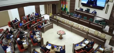 وفد من برلمان كوردستان يجري زيارة لفرنسا