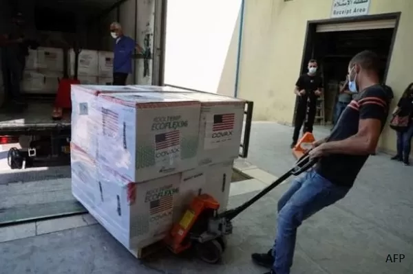 Italy sends over 100,000 coronavirus vaccine doses to Iraq