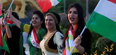 به‌ شانازییه‌وه‌ له‌ كۆی ٥٢ كاندیدی پارتی دیموكراتی كوردستان بۆ هه‌ڵبژاردنی په‌رله‌مانی عێراق ١٧ كاندیدیان ئافره‌تن