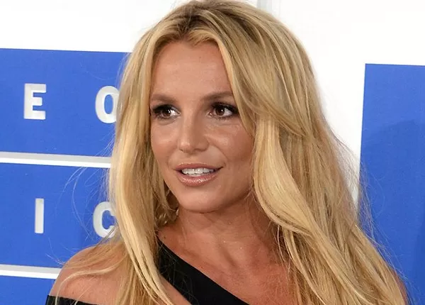 كێشەكانی نێوان بریتنی و باوكی دەبێتە فیلمێكی دیكۆمێنتاری