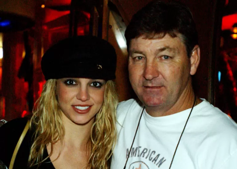 كێشەكانی نێوان بریتنی و باوكی دەبێتە فیلمێكی دیكۆمێنتاری