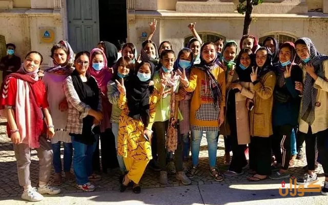 یاریزانانی تۆپی پێی کچانی ئەفغانستان گەیشتنە لیسبۆن