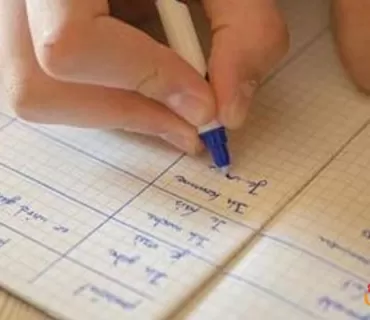 لە وڵاتانی ئەندام لە یەکێتیی ئەوروپا قوتابییان فێری کام زمانی بیانی دەبن؟