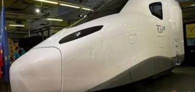 فەرەنسا نەوەی نوێی شەمەندەفەری تیژڕۆ ئاشکرا دەکات