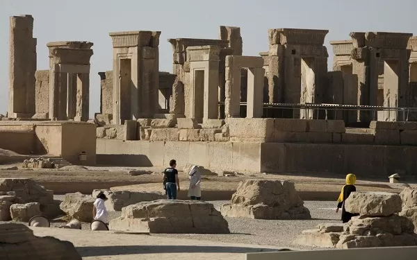 Iran to grant entry to fully vaccinated tourists from November