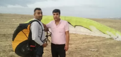 Can Derwêş: Ez dixwazim di werzişa peraşûtê de nûnertiya Rojavayê Kurdistanê bikim