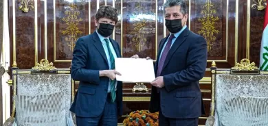 President Nechirvan Barzani and PM Masrour Barzani receive letters from President Emmanuel Macron