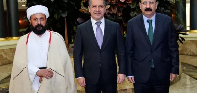 رئيس حكومة إقليم كوردستان يستقبل أمير وبابا شيخ الإيزيديين