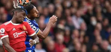 إيفرتون يفرض التعادل على مانشستر في 