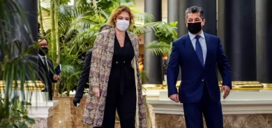 Serokwezîr li gel Mary Parry civiya