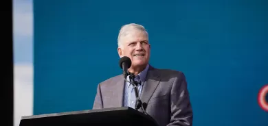 فرانكلين غراهام يشيد بقرار مسرور بارزاني تحويل عنكاوا إلى قضاء