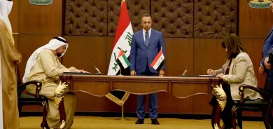 العراق والإمارات يوقعان عقداً لبناء خمس محطّات كهروشمسية لتوليد الطاقة