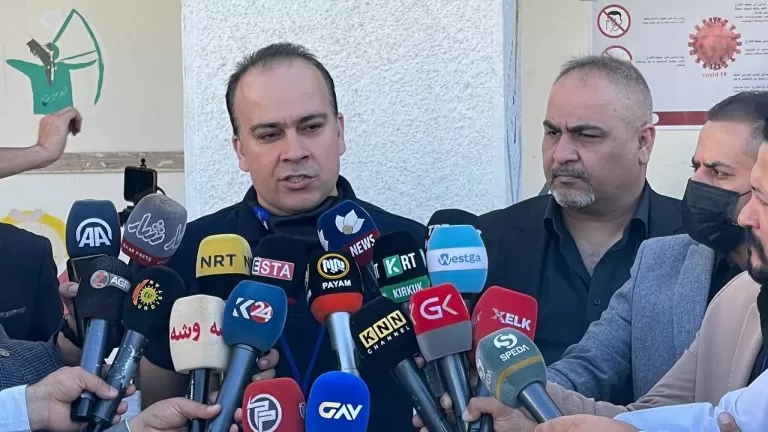 Amûrên dengdanê otomatîk radiwestin