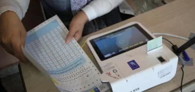 Dihuk bûye yekem parêzgeh