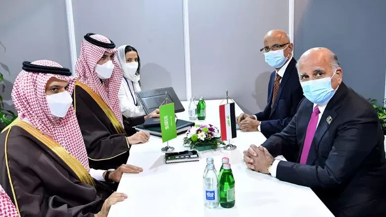 فؤاد حسين يلتقي نظيره السعودي في بلغراد