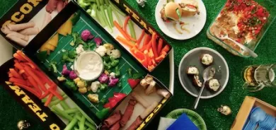 أغرب تدوير للنفايات.. حشرات تحول بقايا الطعام إلى 