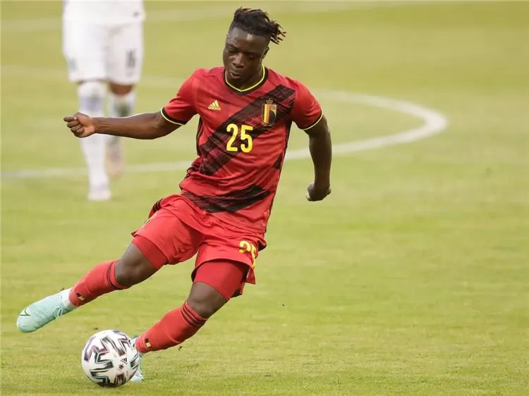 دوكۆ ده‌چێته‌ لیڤه‌رپوول