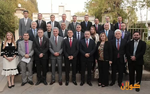 (٥٢٥٣٣) دەرچوى پۆلى دوانزە داواکارییان بۆ وەرگرتن لە زانکۆکان پێشکەشکردوە